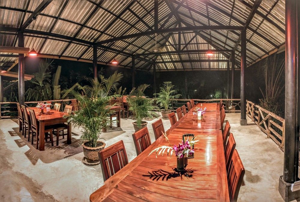 Anurak Community Lodge Phanom Eksteriør bilde